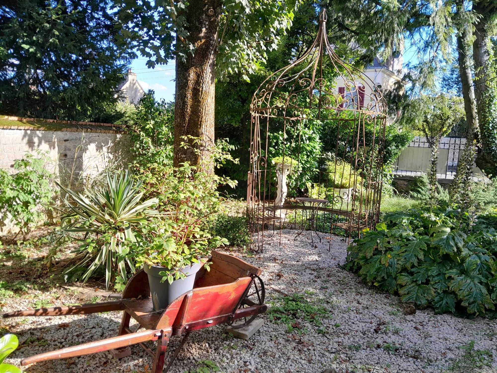 Le Madrigal Bed & Breakfast Mamers Bagian luar foto